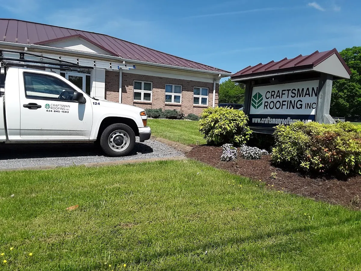 Quality Gutter & Downspout Repair by experienced craftsmen in Colchester Acres